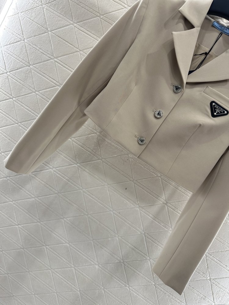 A jacket female фото 4