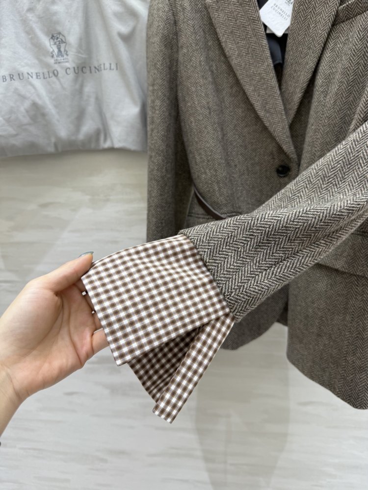 Пиджак женский фото 4