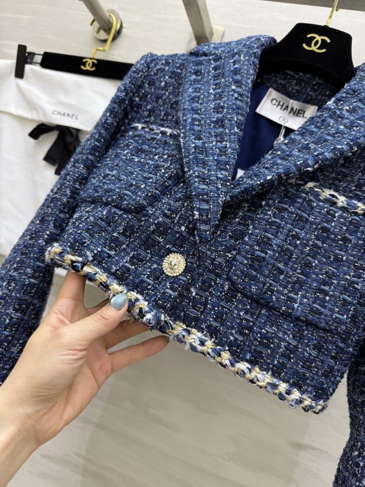 A jacket female фото 5