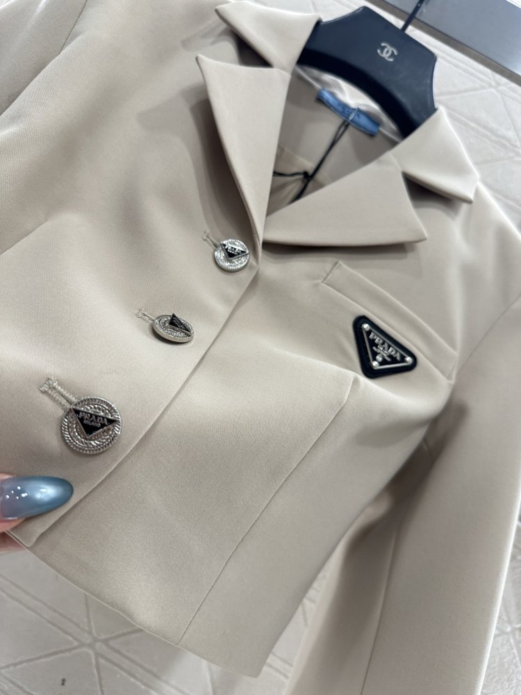 A jacket female фото 5