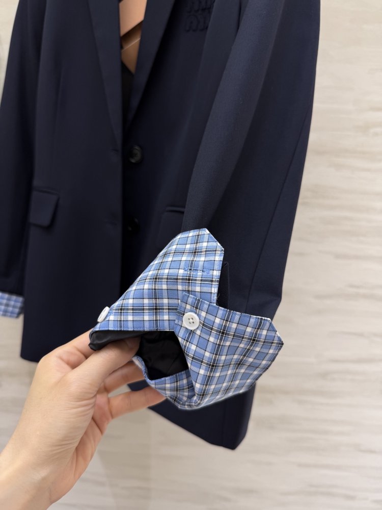 A jacket female фото 6