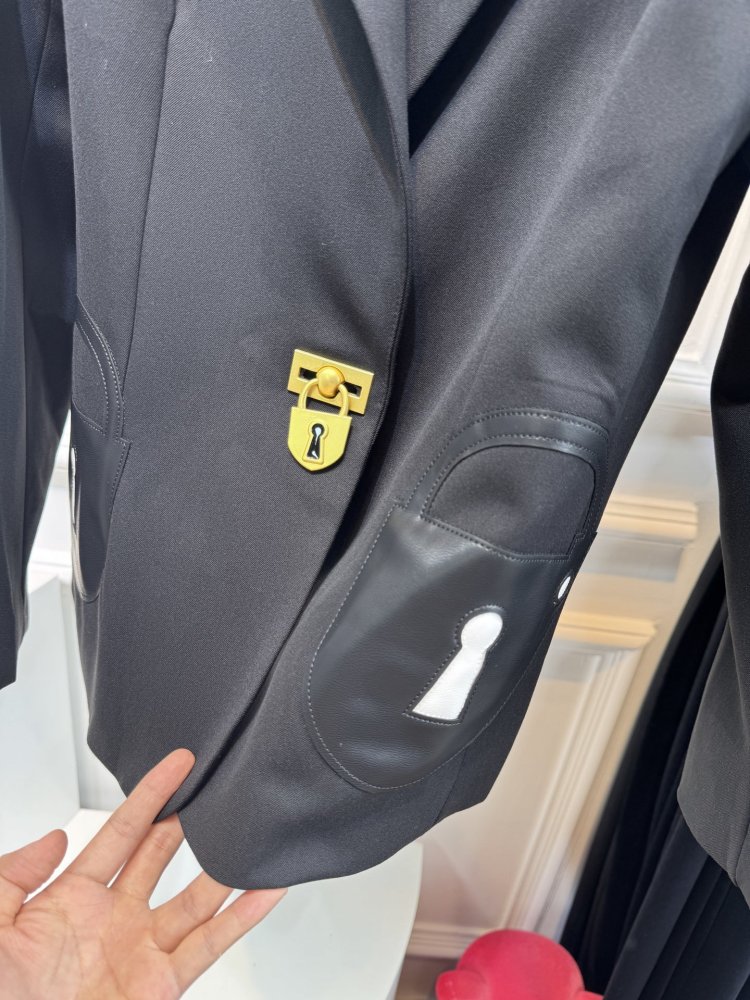 A jacket female фото 6