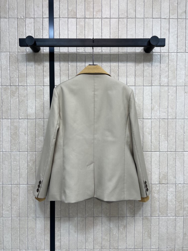 Пиджак женский фото 7