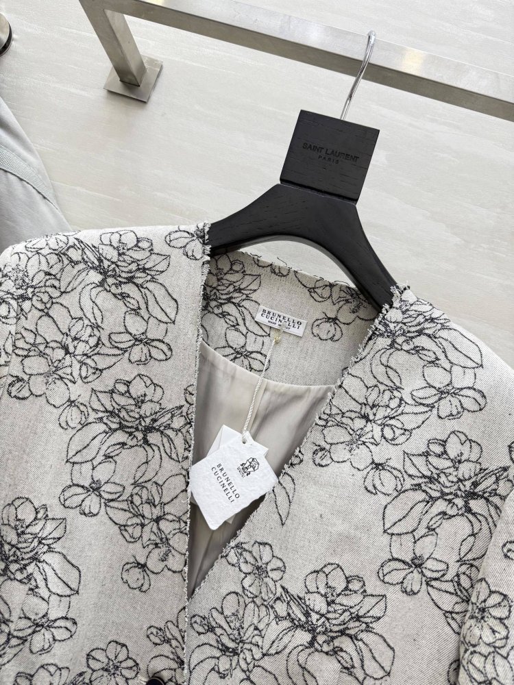 A jacket female фото 8