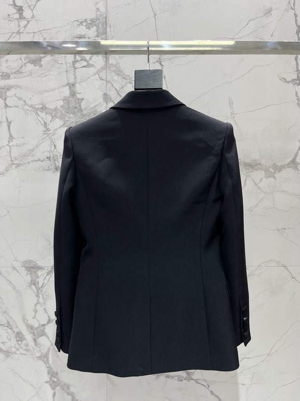 A jacket female фото 8