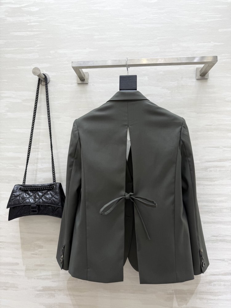 A jacket female фото 9