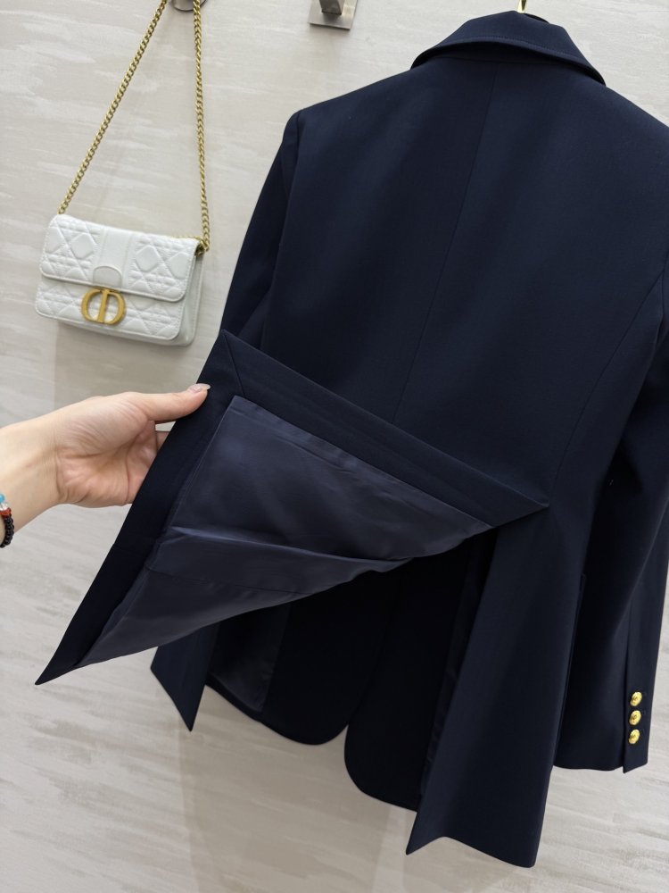 A jacket female фото 9