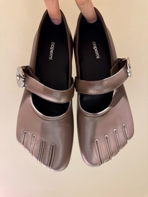 Пятипалые туфлі Coperni на тонкої підошві