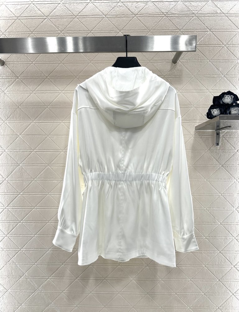 Плащ средней длины с кружевом фото 2