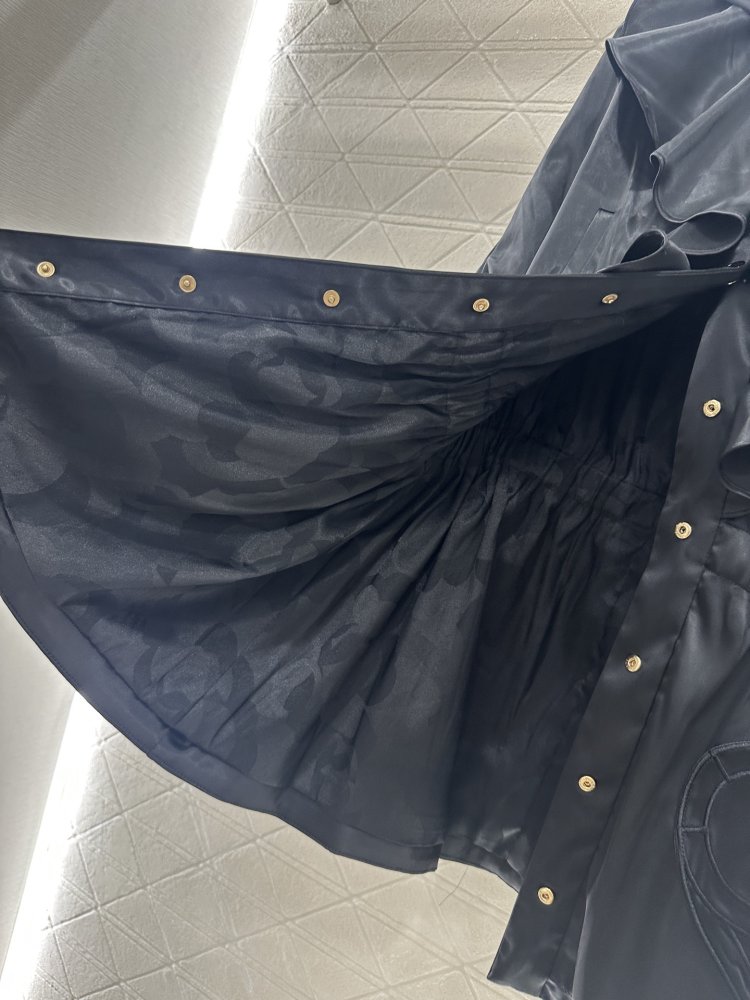 Плащ средней длины с кружевом фото 8