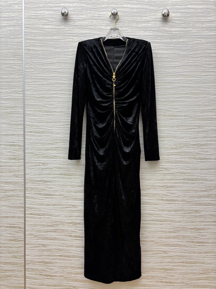 Плаття, Сукня оксамитове