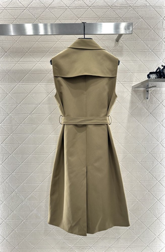 Платье без рукавов с поясом фото 2