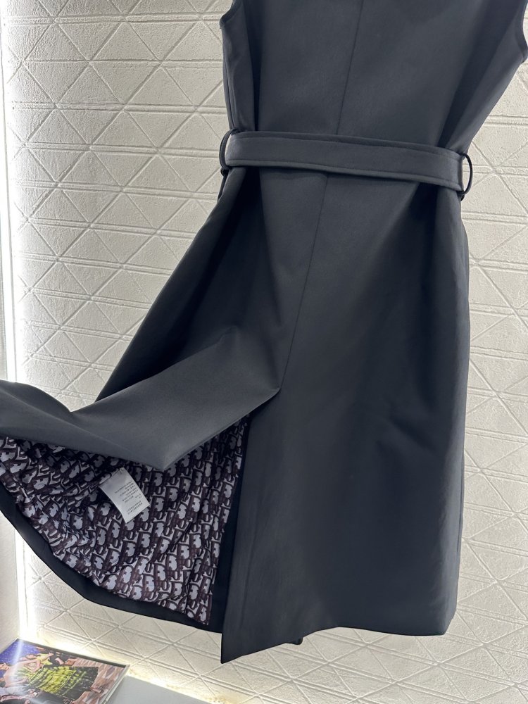 Платье без рукавов с поясом фото 8