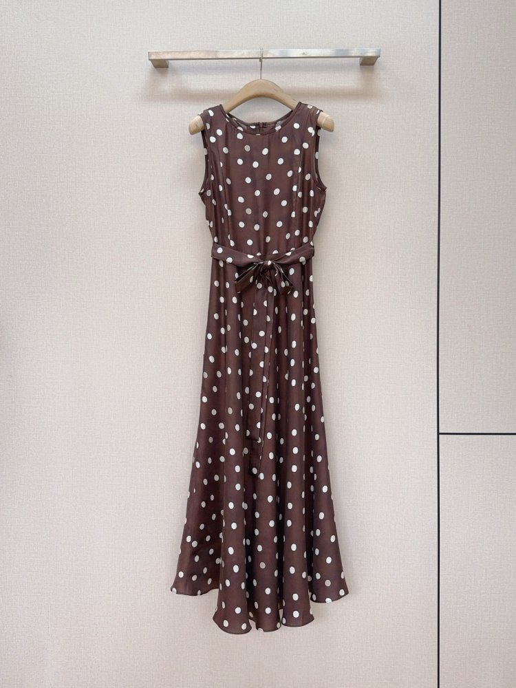 Dress without Sleeveless at peas