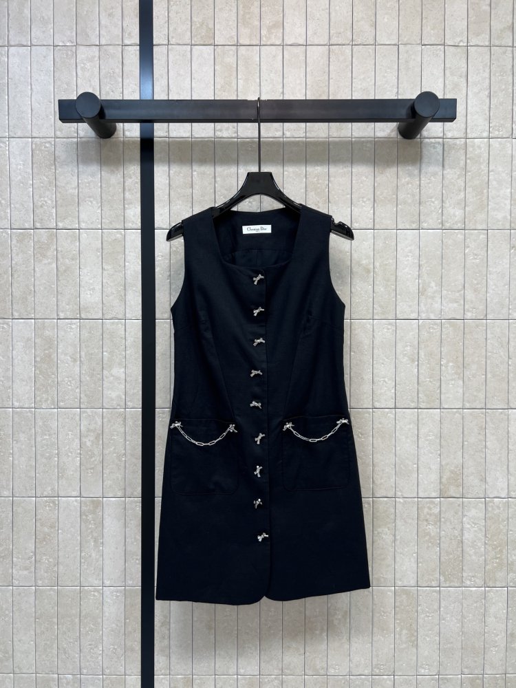 Dress without Sleeveless
