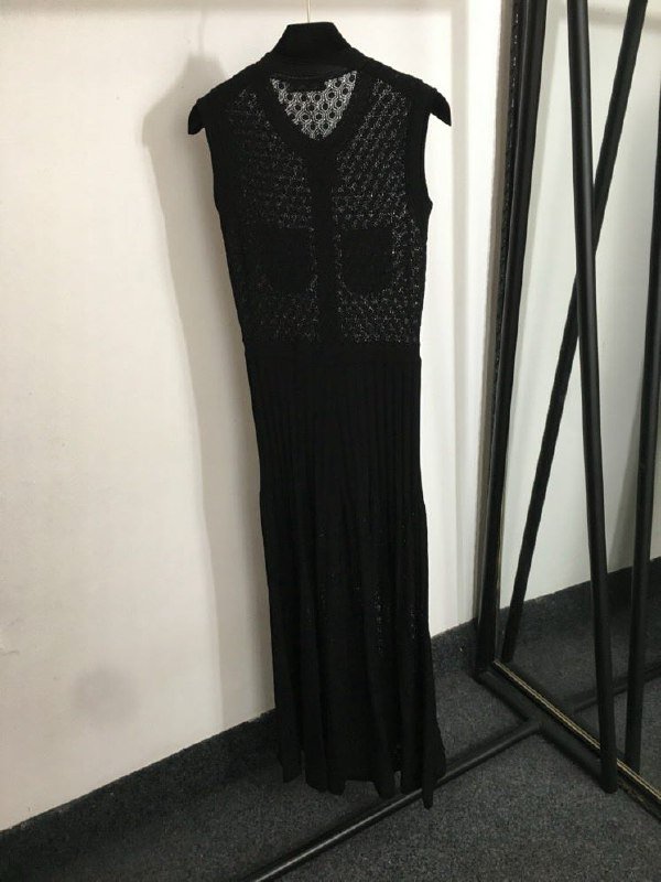 Платье без рукавов фото 6