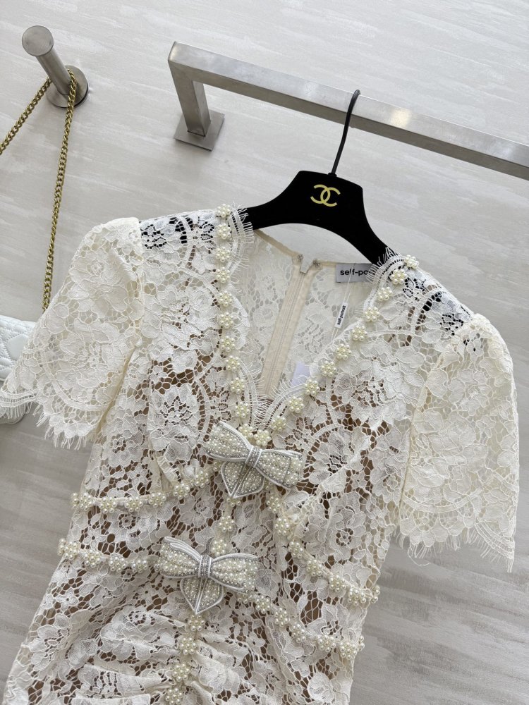 Платье цвета слоновой кости с ажурным кружевом фото 3