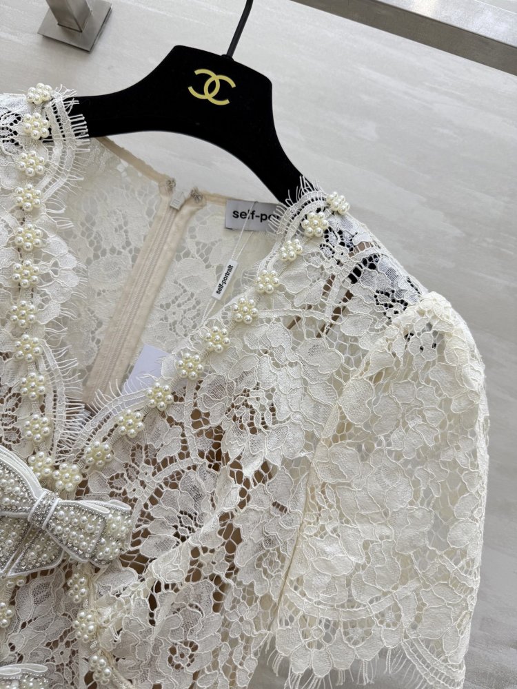 Платье цвета слоновой кости с ажурным кружевом фото 4