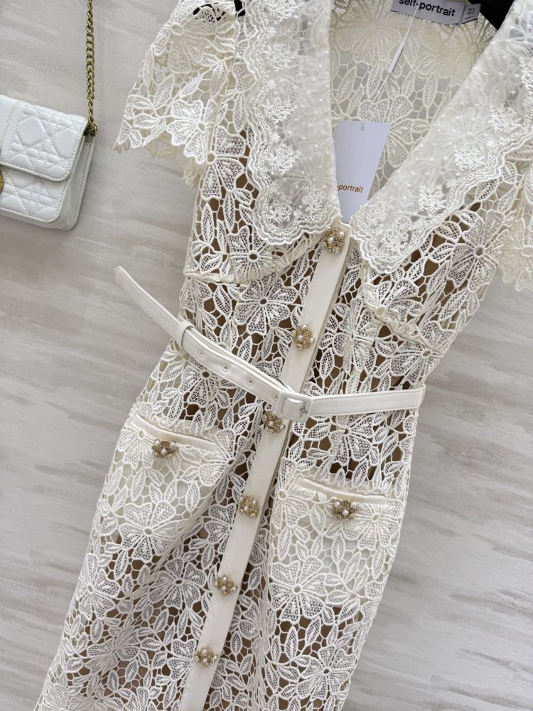 Платье цвета слоновой кости с ажурным кружевом фото 5