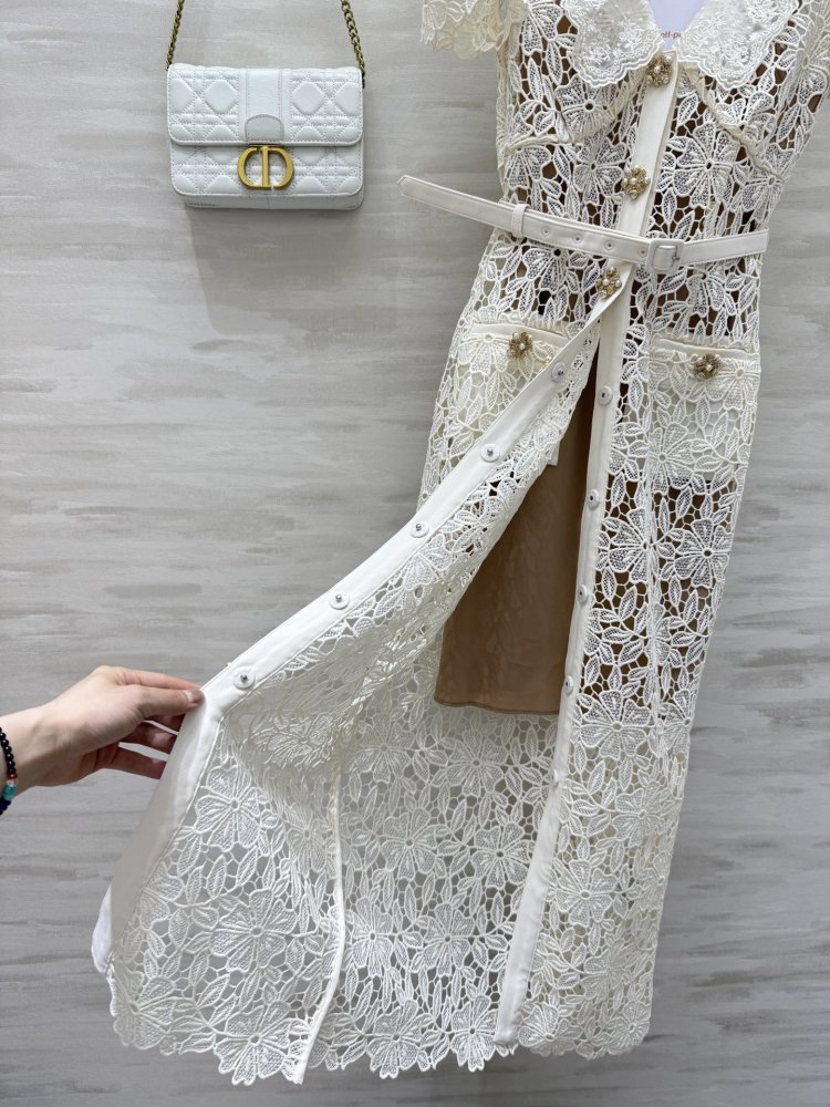 Платье цвета слоновой кости с ажурным кружевом фото 6