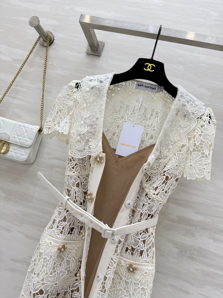 Платье цвета слоновой кости с ажурным кружевом фото 8