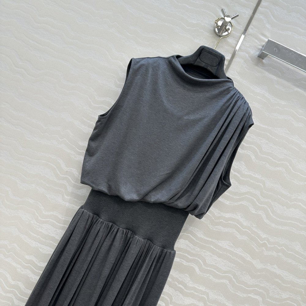 Платье длинное без рукавов фото 2