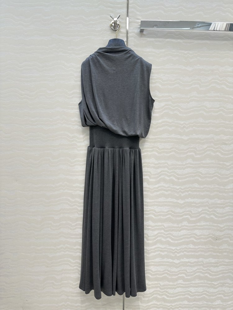 Платье длинное без рукавов фото 9