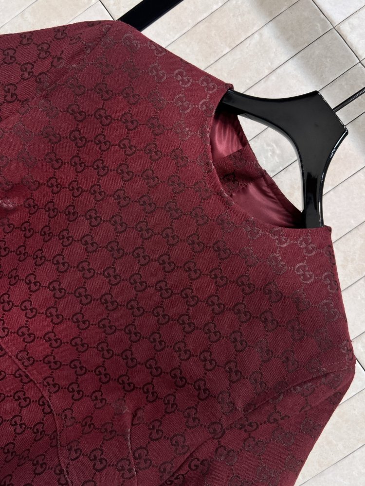 Платье джинсовое бордовое фото 2