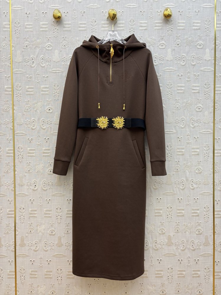 Платье халат с капюшоном