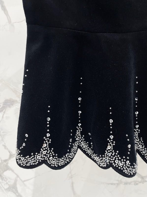 Dress a short velvet фото 4