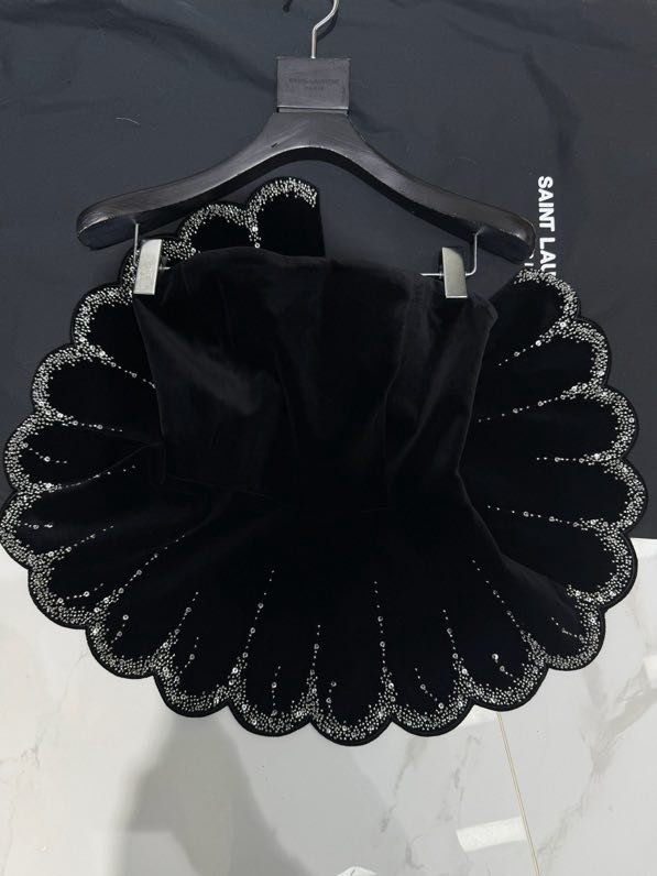 Dress a short velvet фото 9