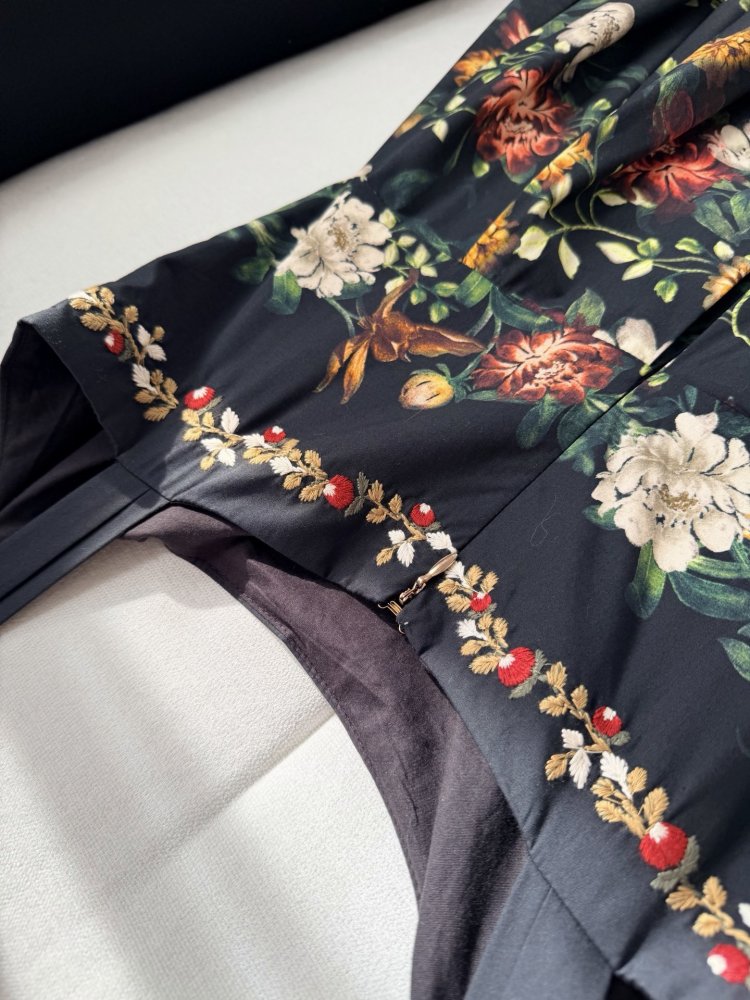 Платье миди с цветочным принтом фото 3