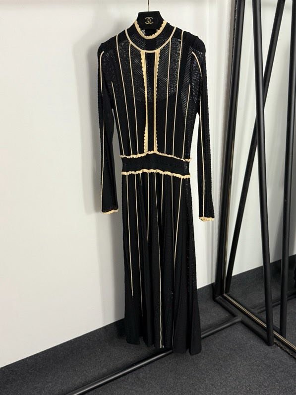 Платье на подкладке с подтяжками фото 8