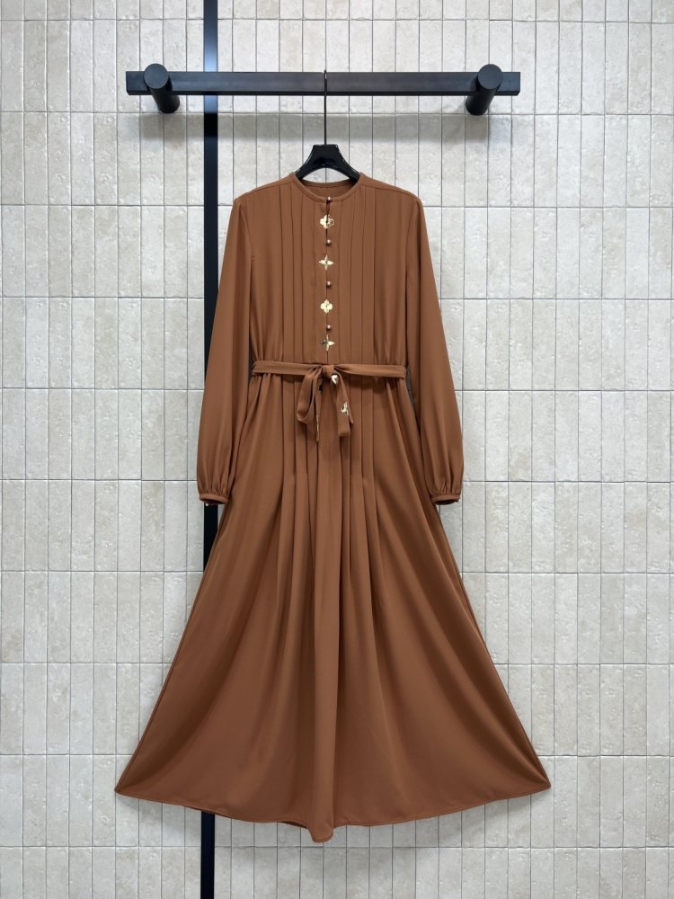 Плаття, Сукня сорочка з круглим вирізом