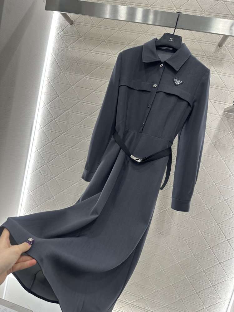 Платье рубашка с воротником и поясом фото 8