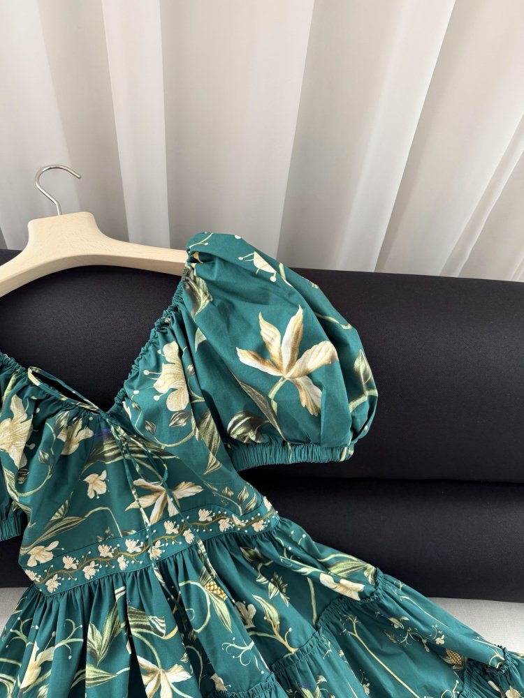 Платье ручной работы с цветочным бисером фото 4