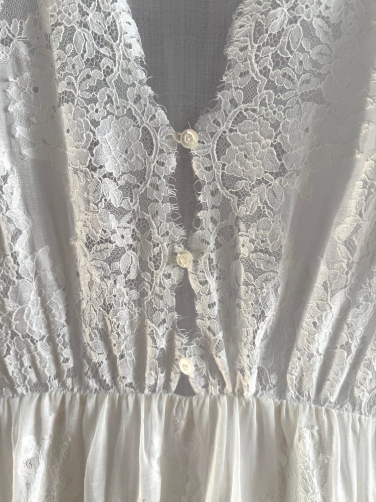 Платье с ажурной вышивкой фото 4