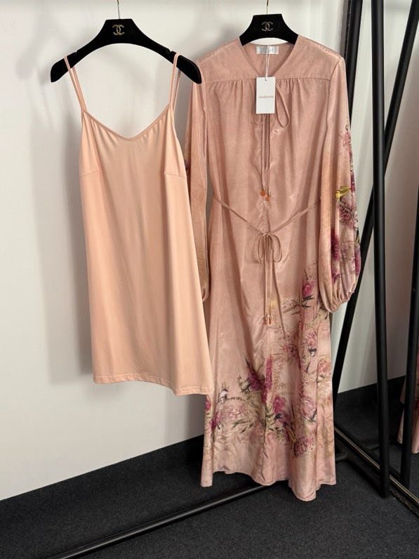 Платье с цветочным принтом