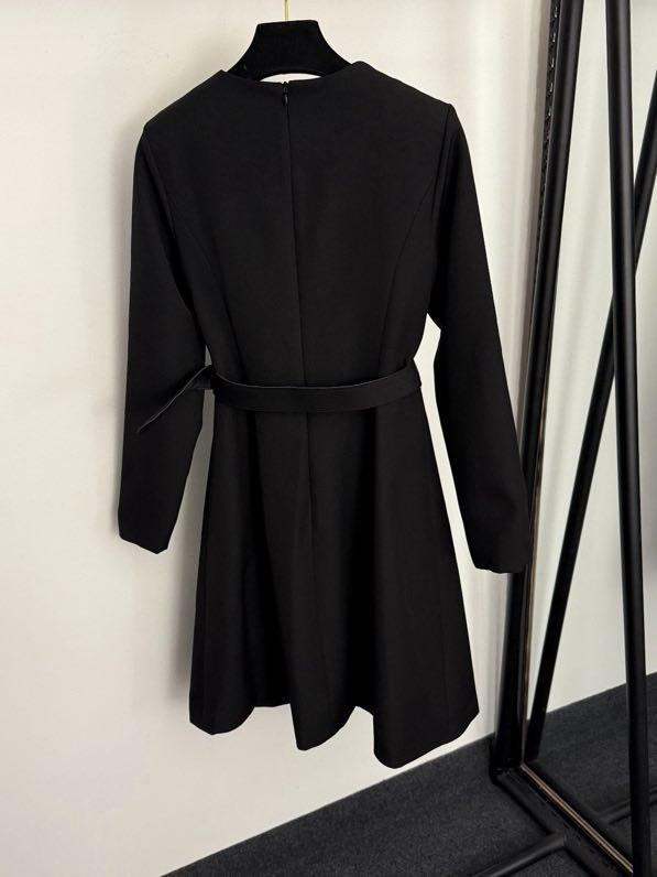 Платье с длинными рукавами фото 4