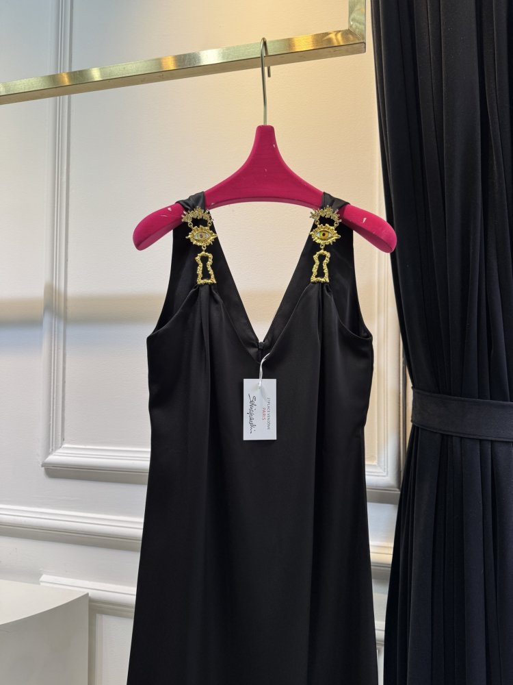 Платье с глубоким V-образным вырезом фото 3