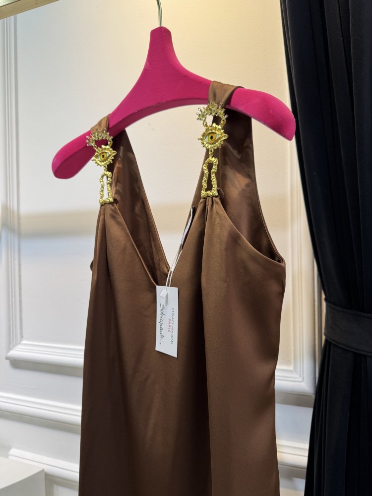 Платье с глубоким V-образным вырезом фото 7