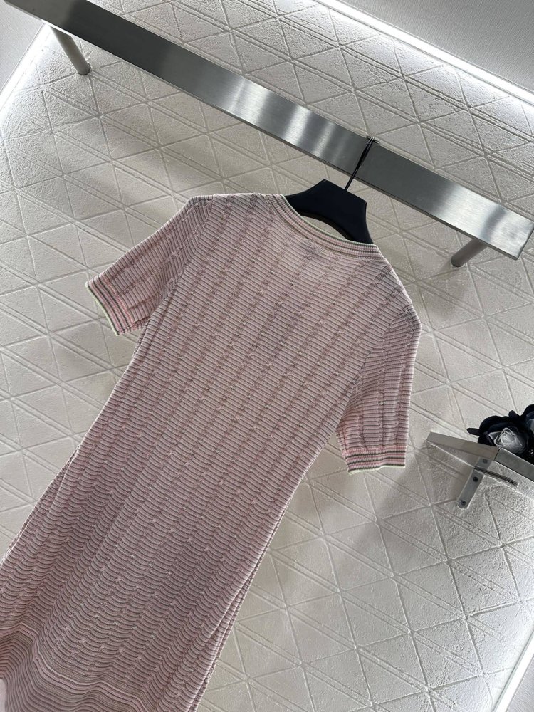 Платье с короткими рукавами фото 4