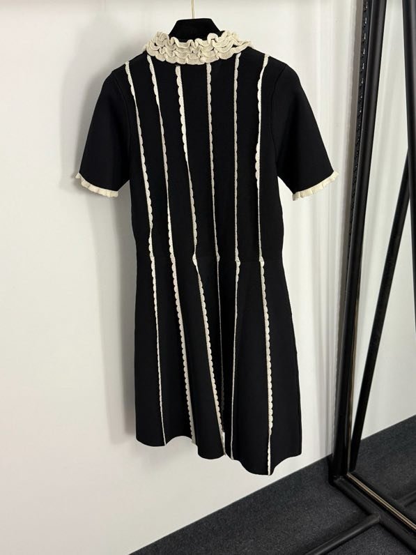 Плаття, Сукня з лацканами на талії фото 3