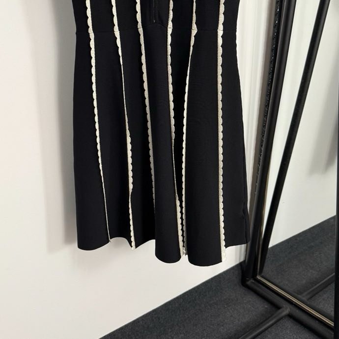 Плаття, Сукня з лацканами на талії фото 4