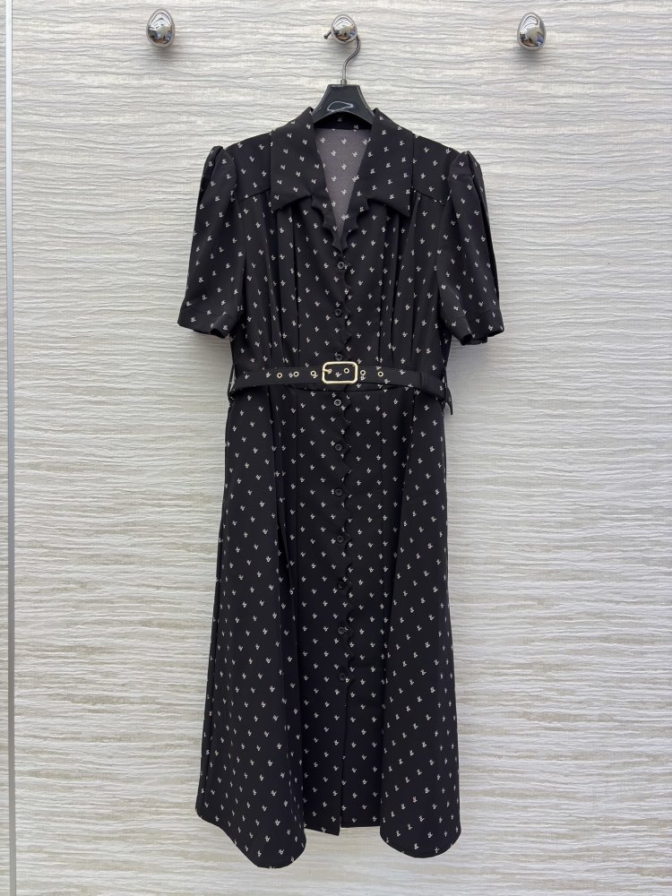 Плаття, Сукня з поясом