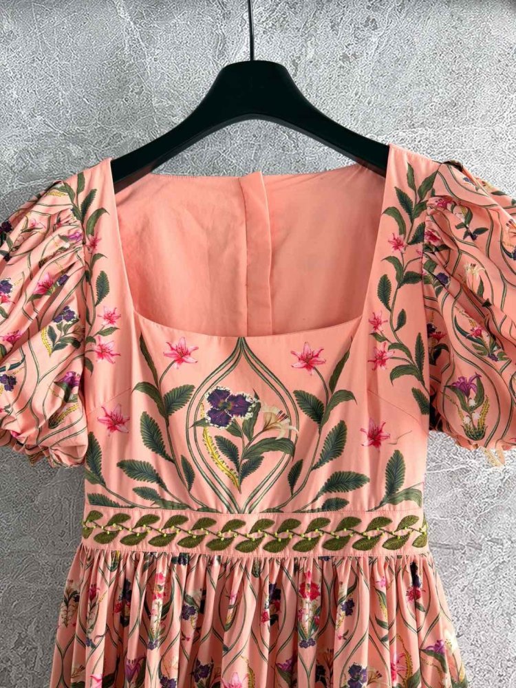 Платье с пышными рукавами и бисером фото 2