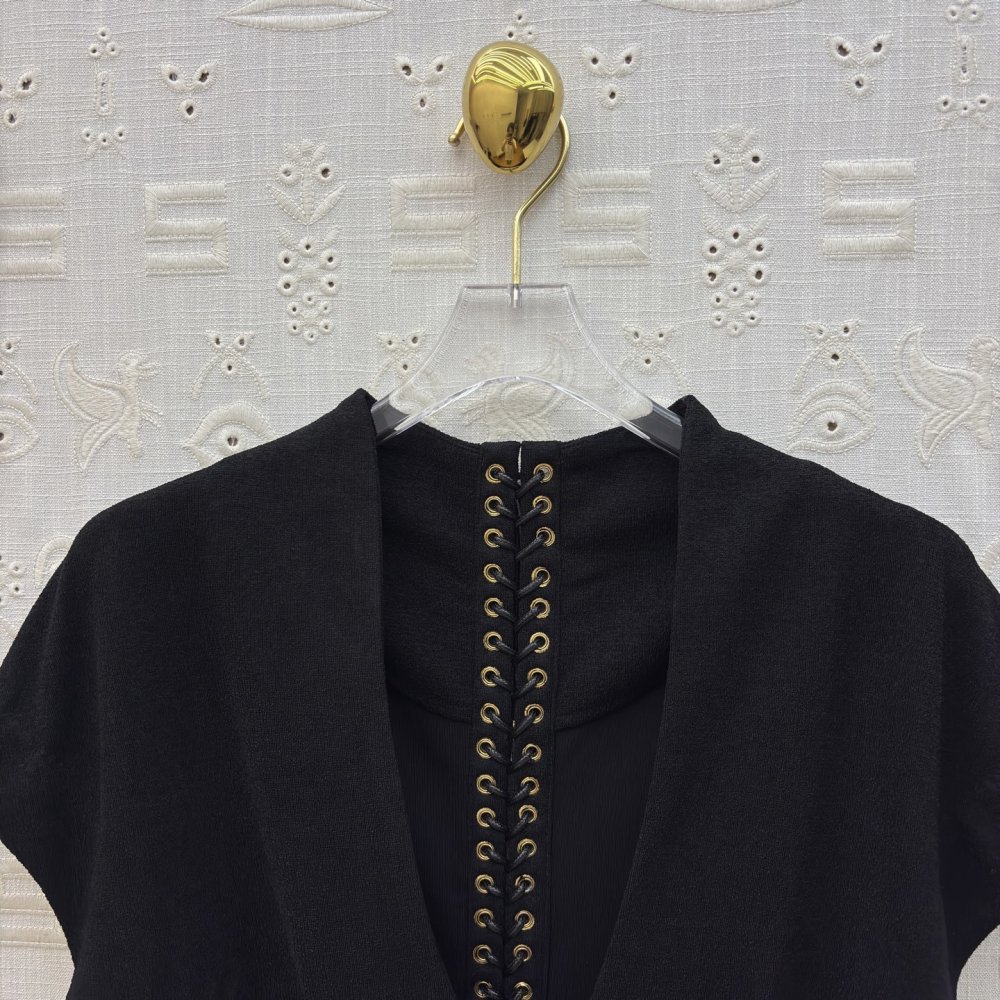 Платье с V-образным вырезом фото 2