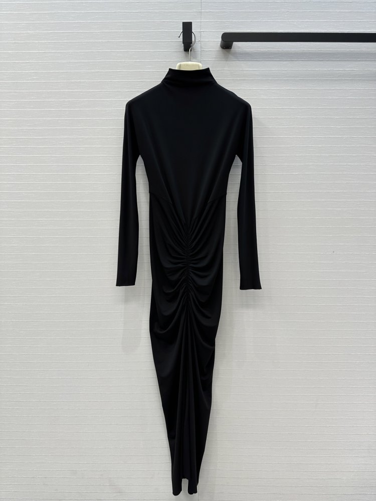 Платье сексуальное и пленительное