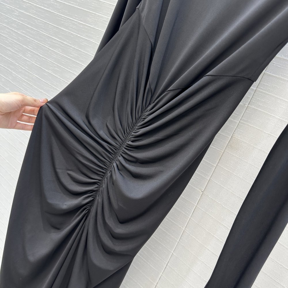 Платье сексуальное и пленительное фото 6