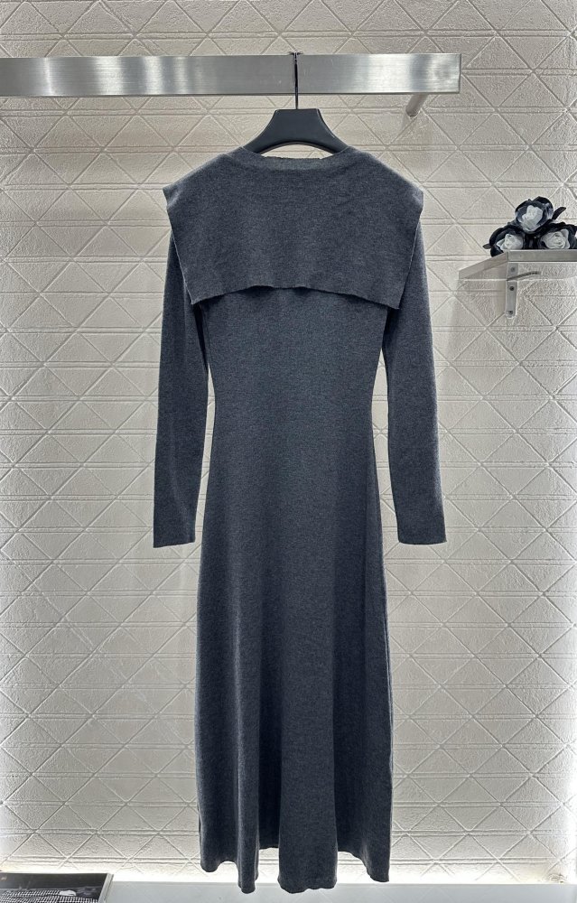 Dress shawl from long sleeves фото 2